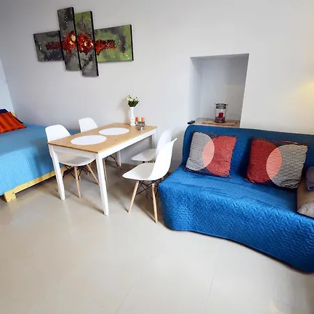 Apartment Aleja 77